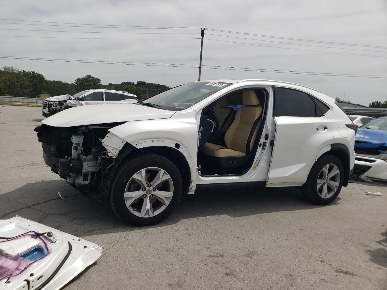 2017 Lexus Nx 200t base 200T BASE