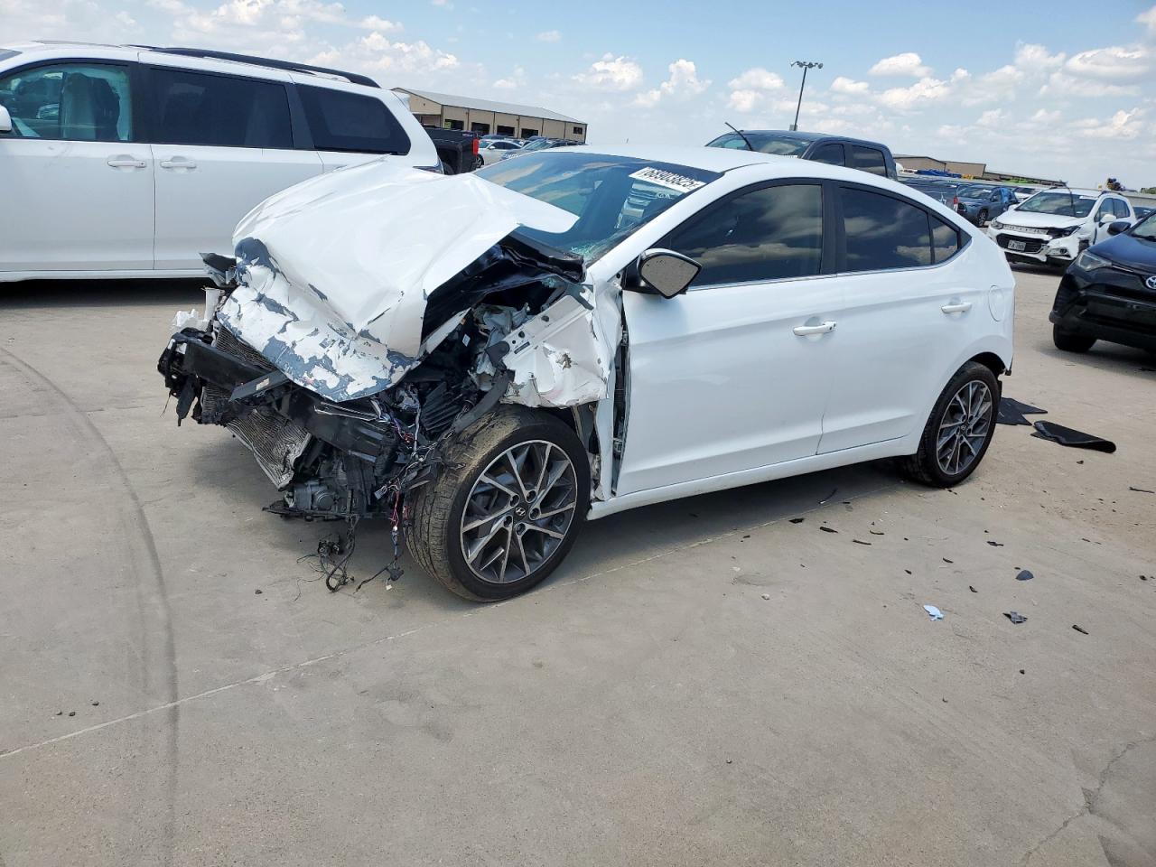 2020 Hyundai Elantra se SEL