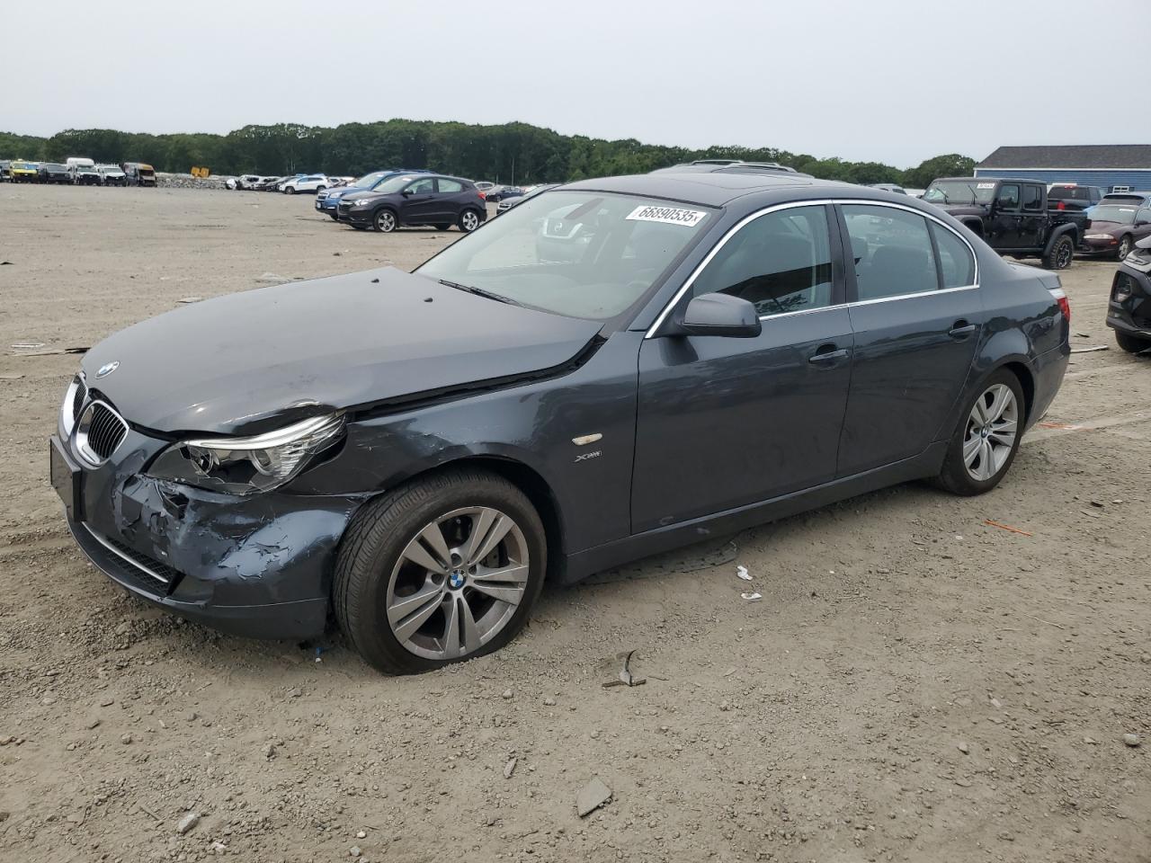 2010 BMW 528 xi XI