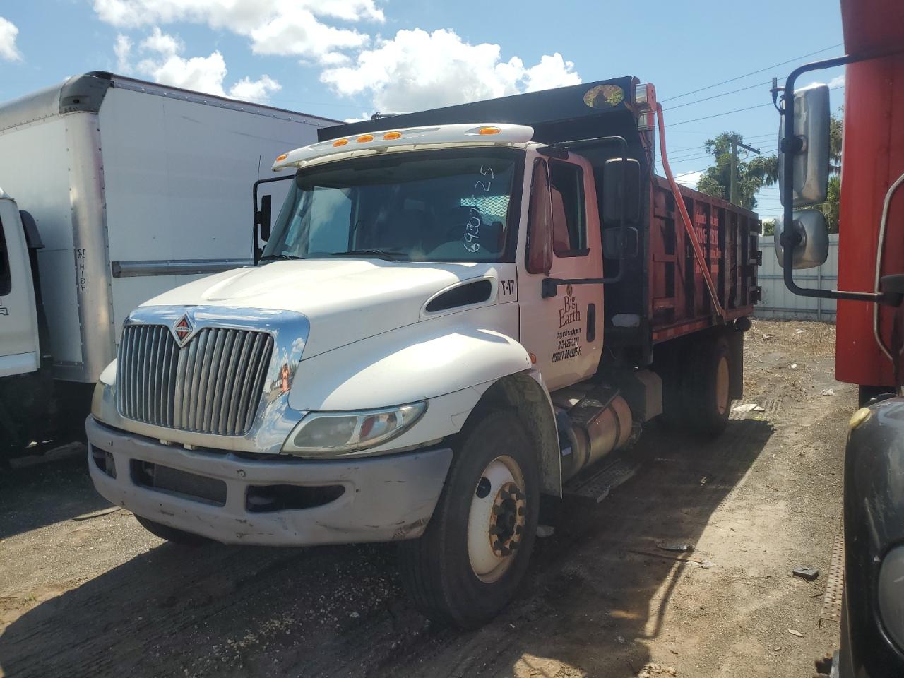 2017 International 4000 4300 Trucks Semi Truck