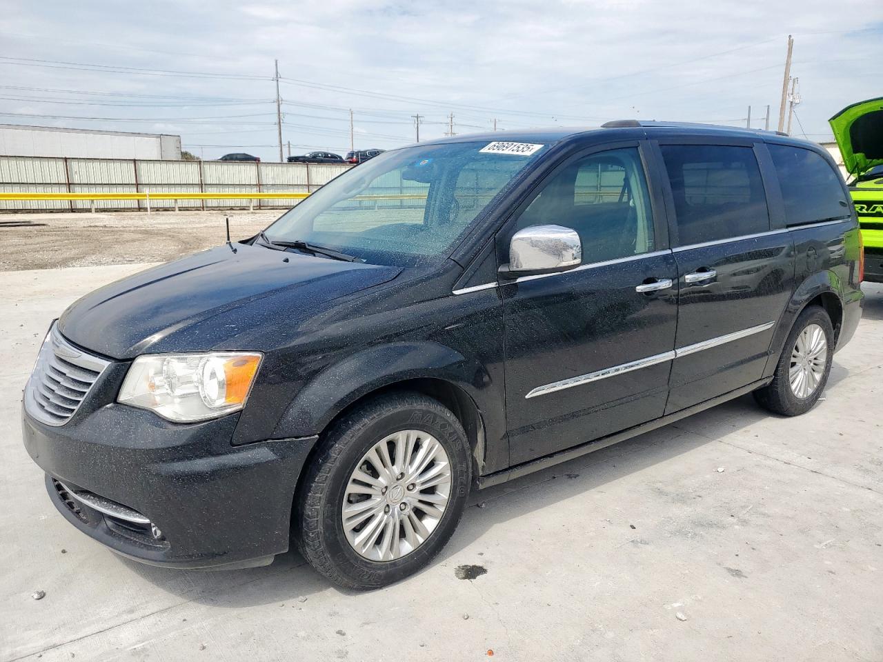 2015 Chrysler Town & cou LIMITED