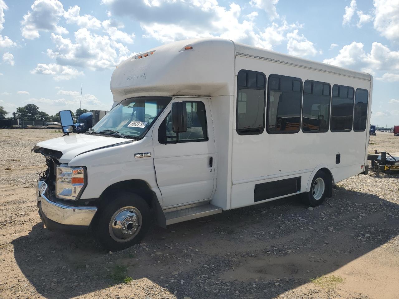 2019 Ford Econoline E350