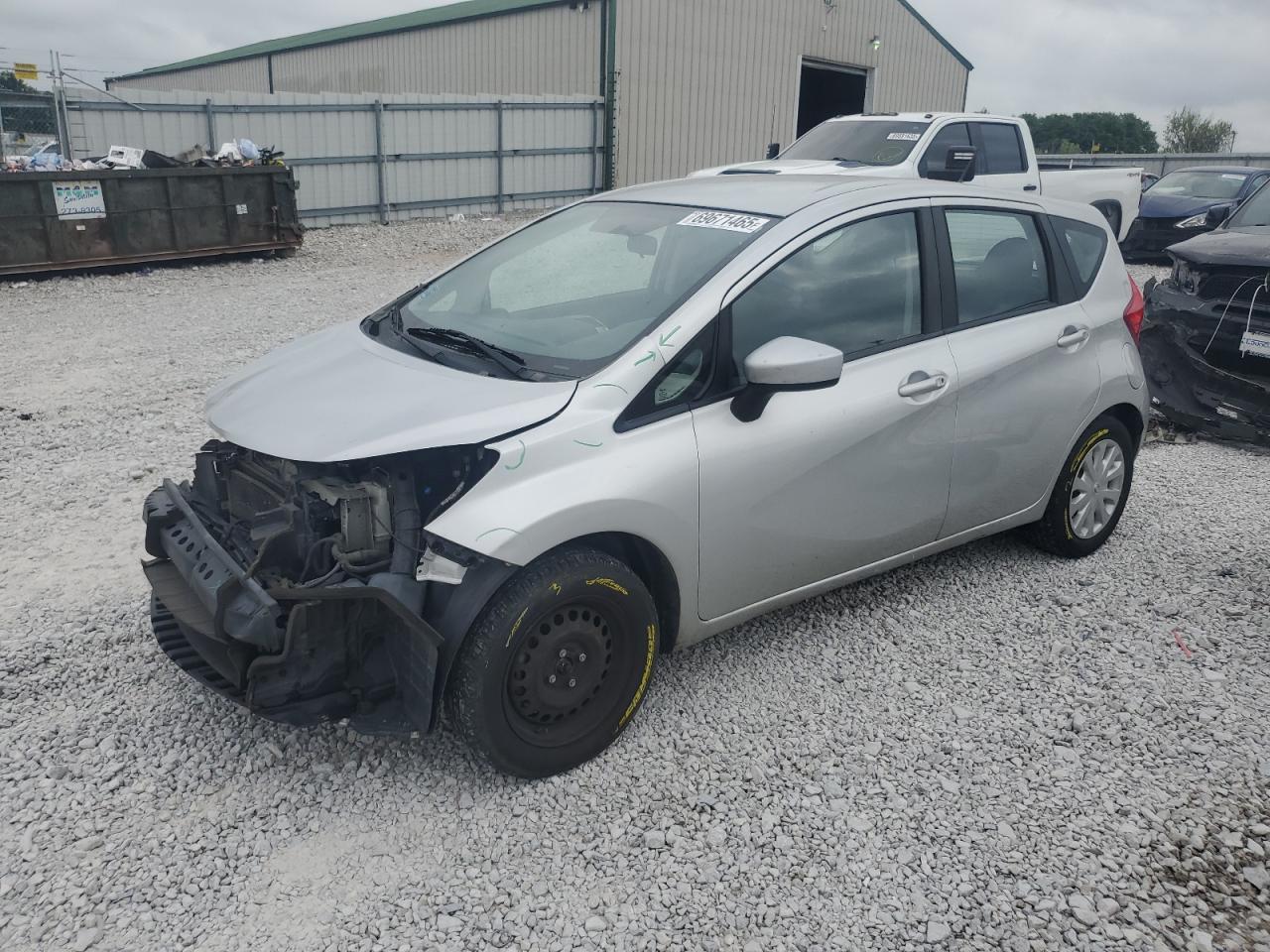 2016 Nissan Versa note s S