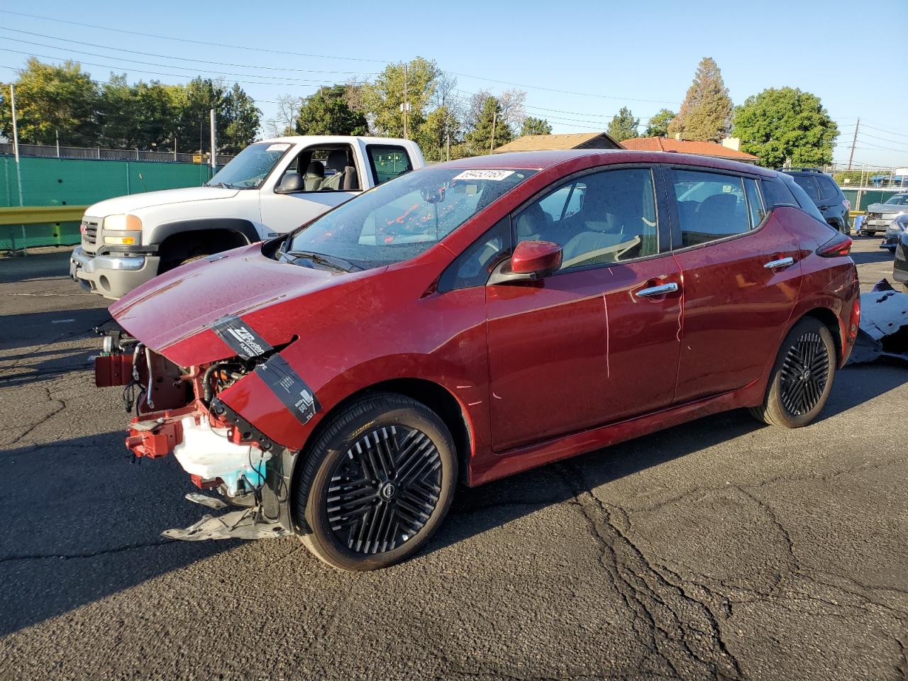 2025 Nissan Leaf