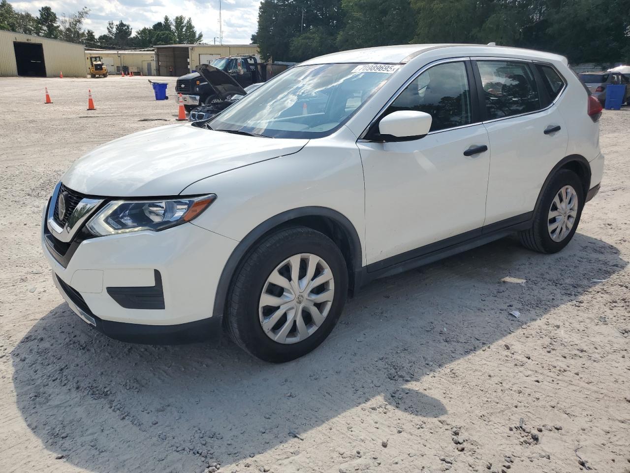 2020 Nissan Rogue s S
