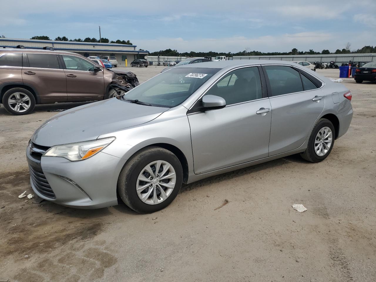 2016 Toyota Camry le LE