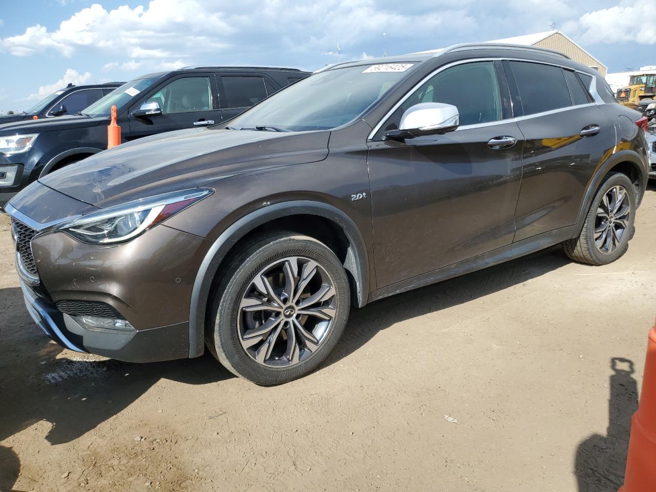 2018 Infiniti Qx30 base BASE