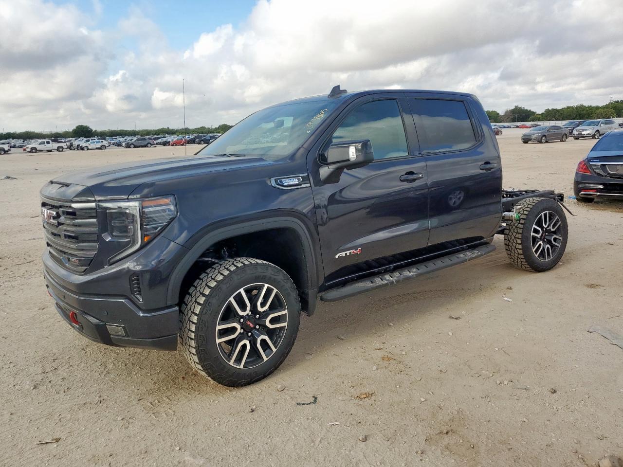 2025 Gmc Sierra k15 K1500 AT4