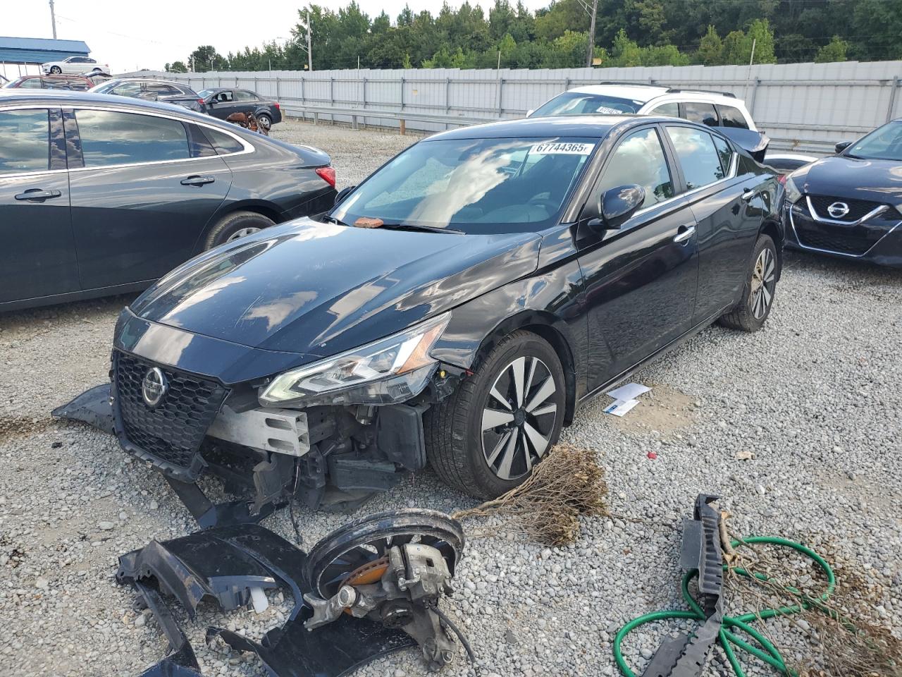 2022 Nissan Altima sv SV