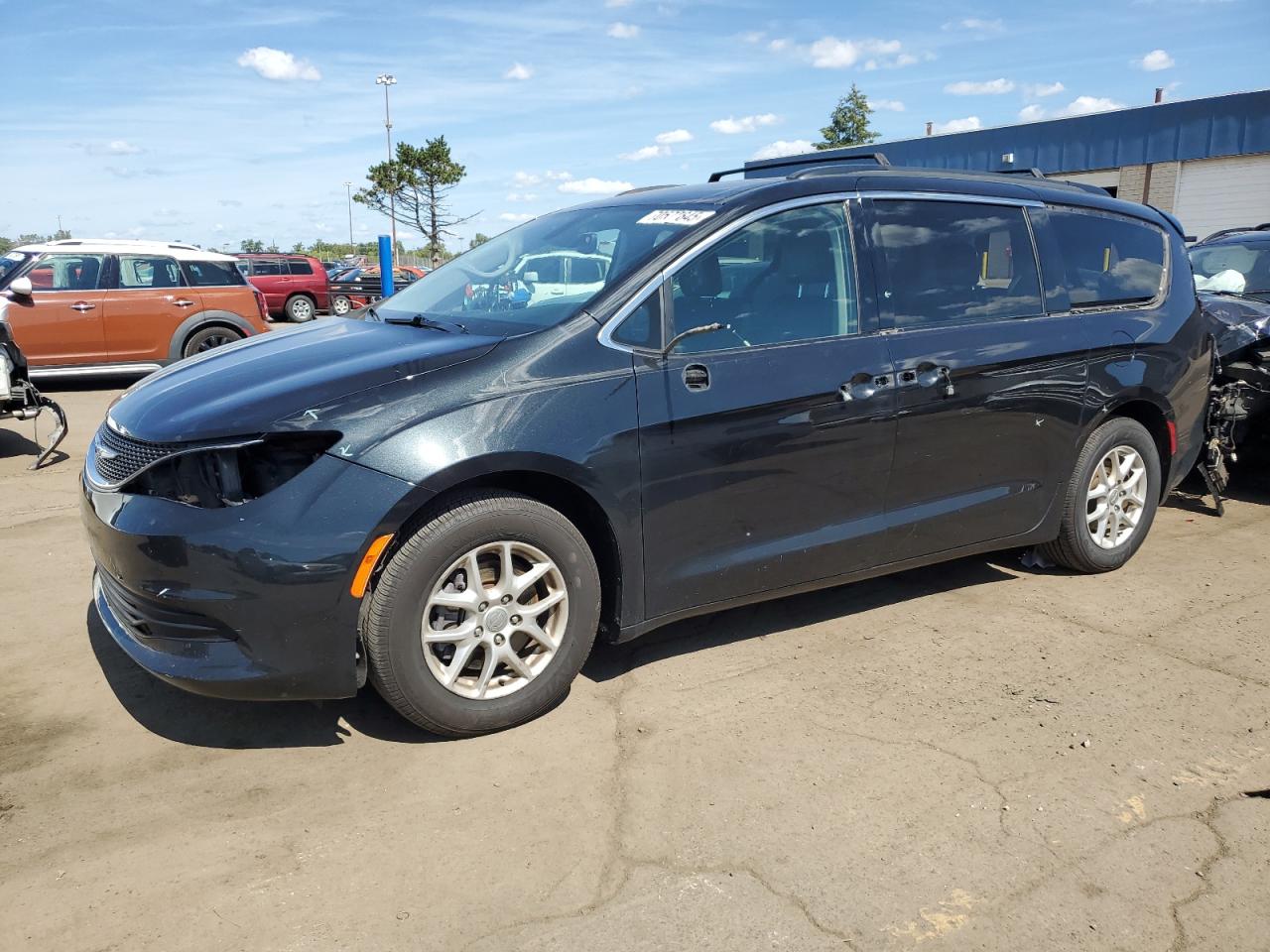 2020 Chrysler Voyager