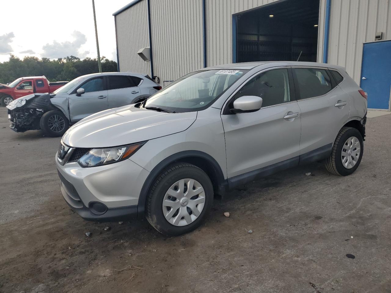 2019 Nissan Rogue spor S