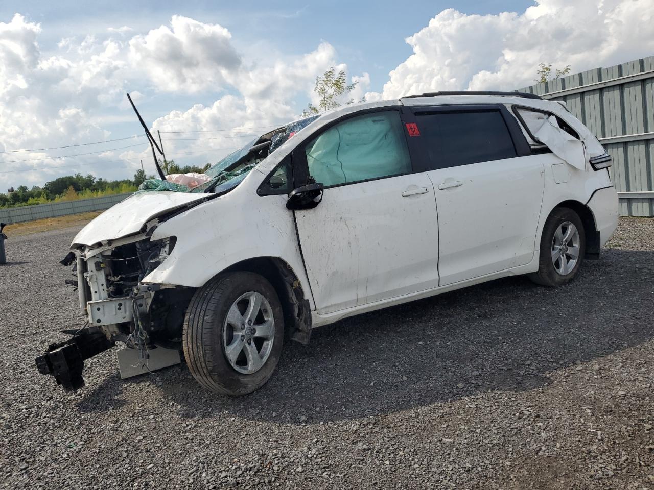 2017 Toyota Sienna le LE