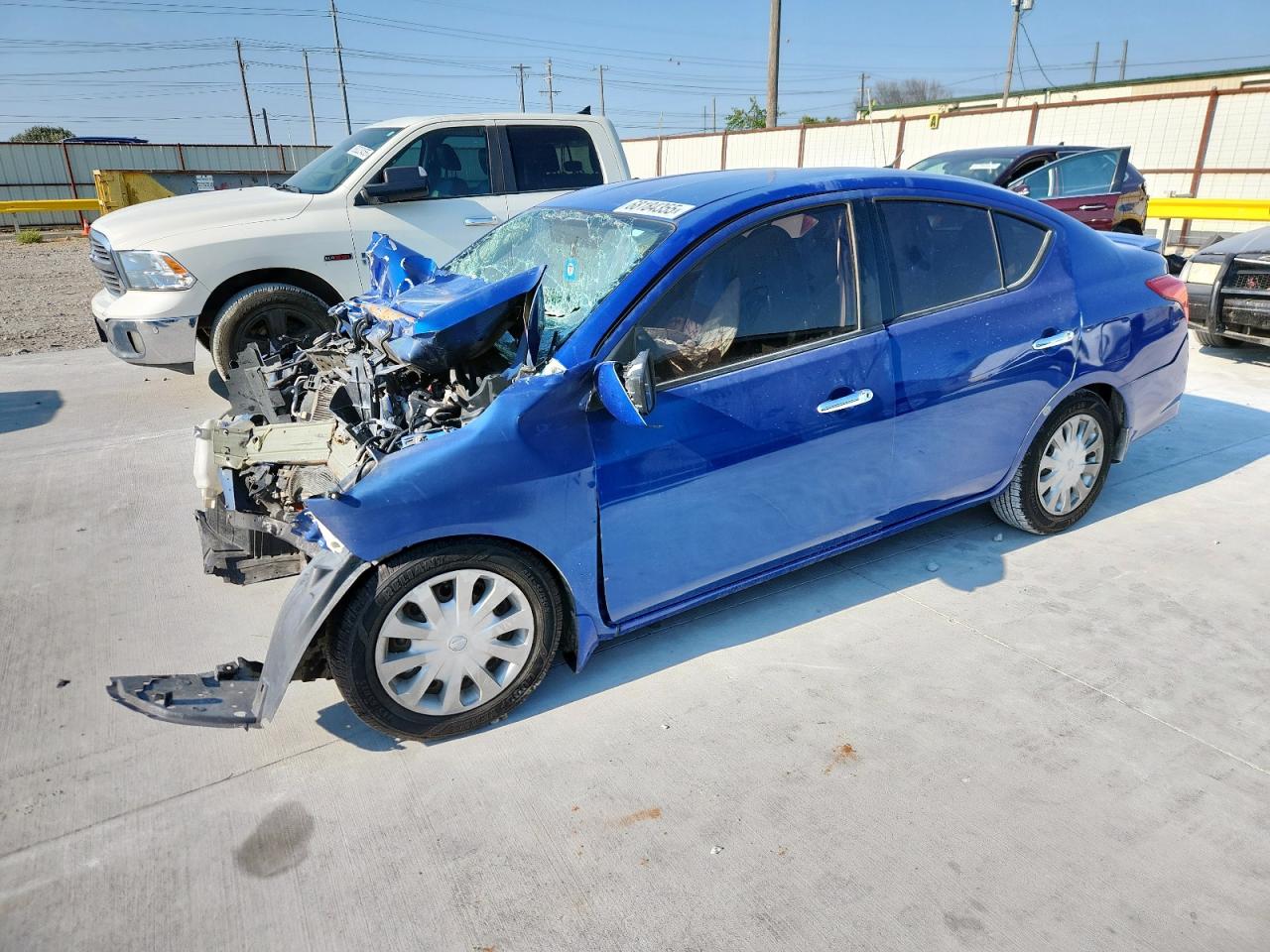 2016 Nissan Versa s S