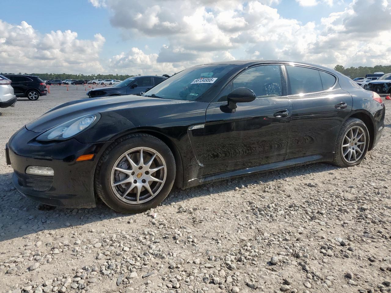 2012 Porsche Panamera 2