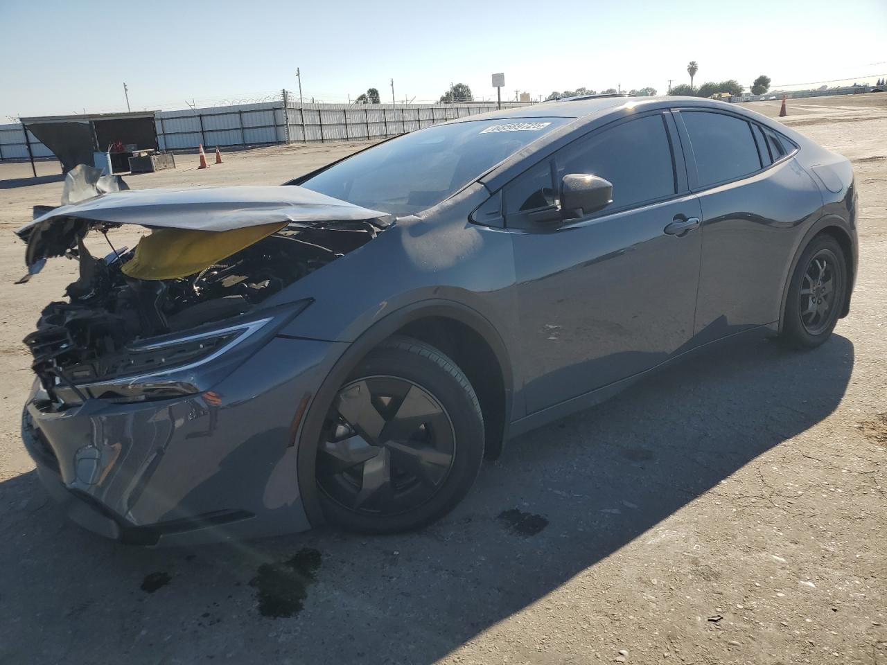 2025 Toyota Prius le LE