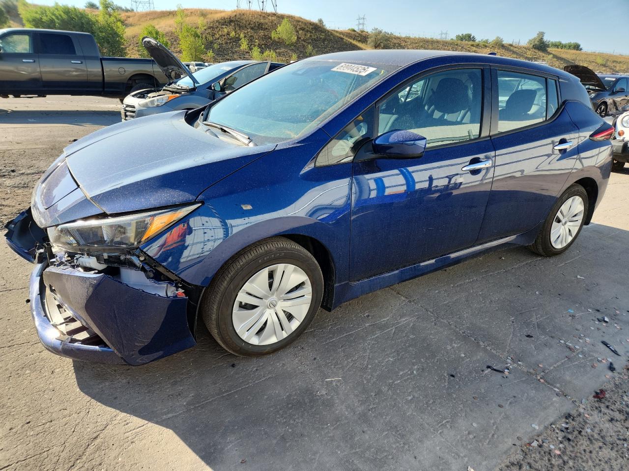 2025 Nissan Leaf s S
