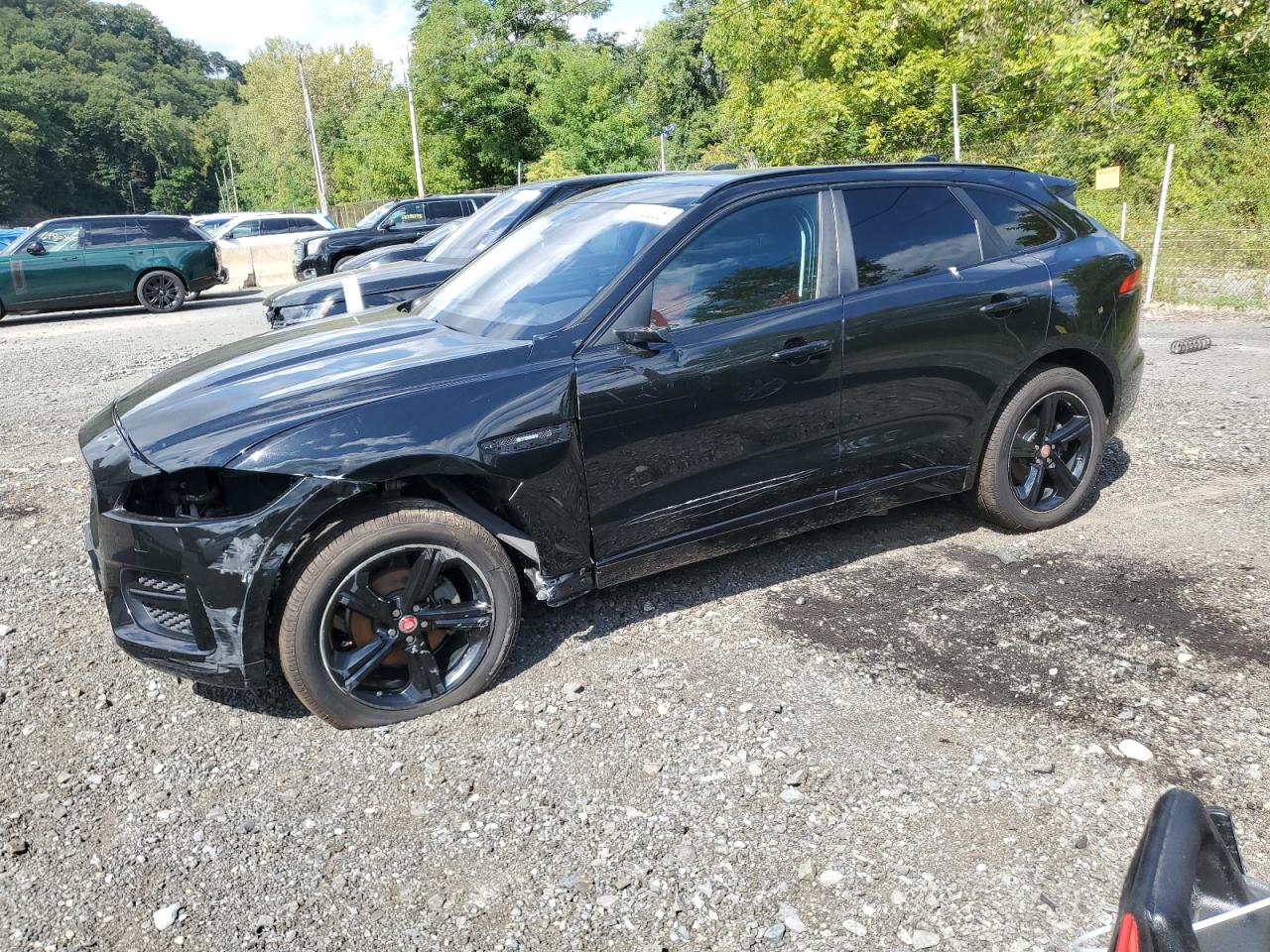 2019 Jaguar F-pace r - sport R - SPORT