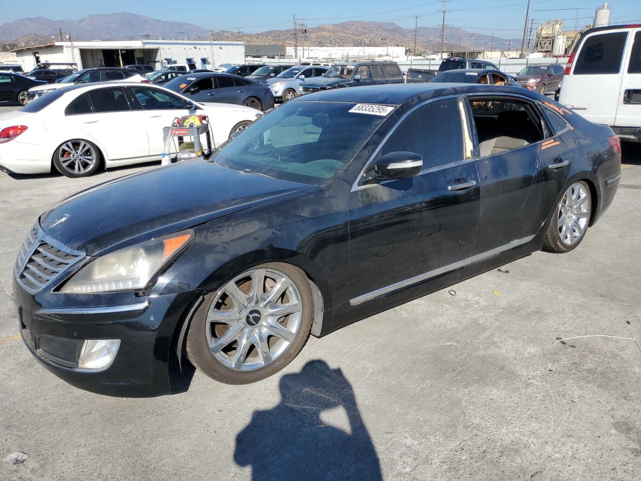 2013 Hyundai Equus sign SIGNATURE