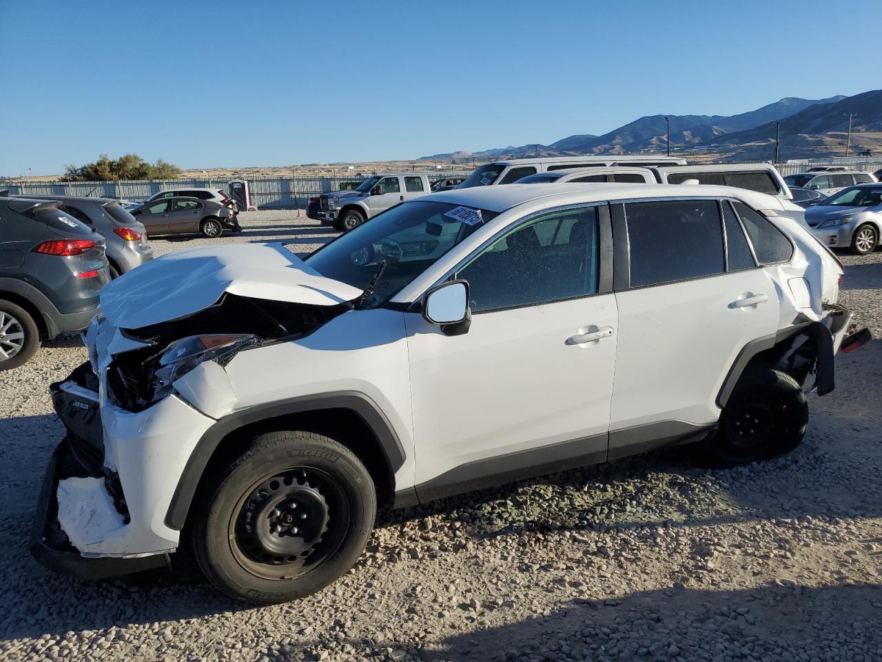2022 Toyota Rav4 le LE