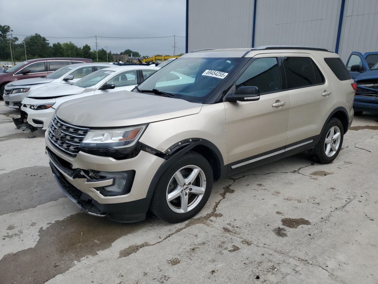 2017 Ford Explorer x XLT