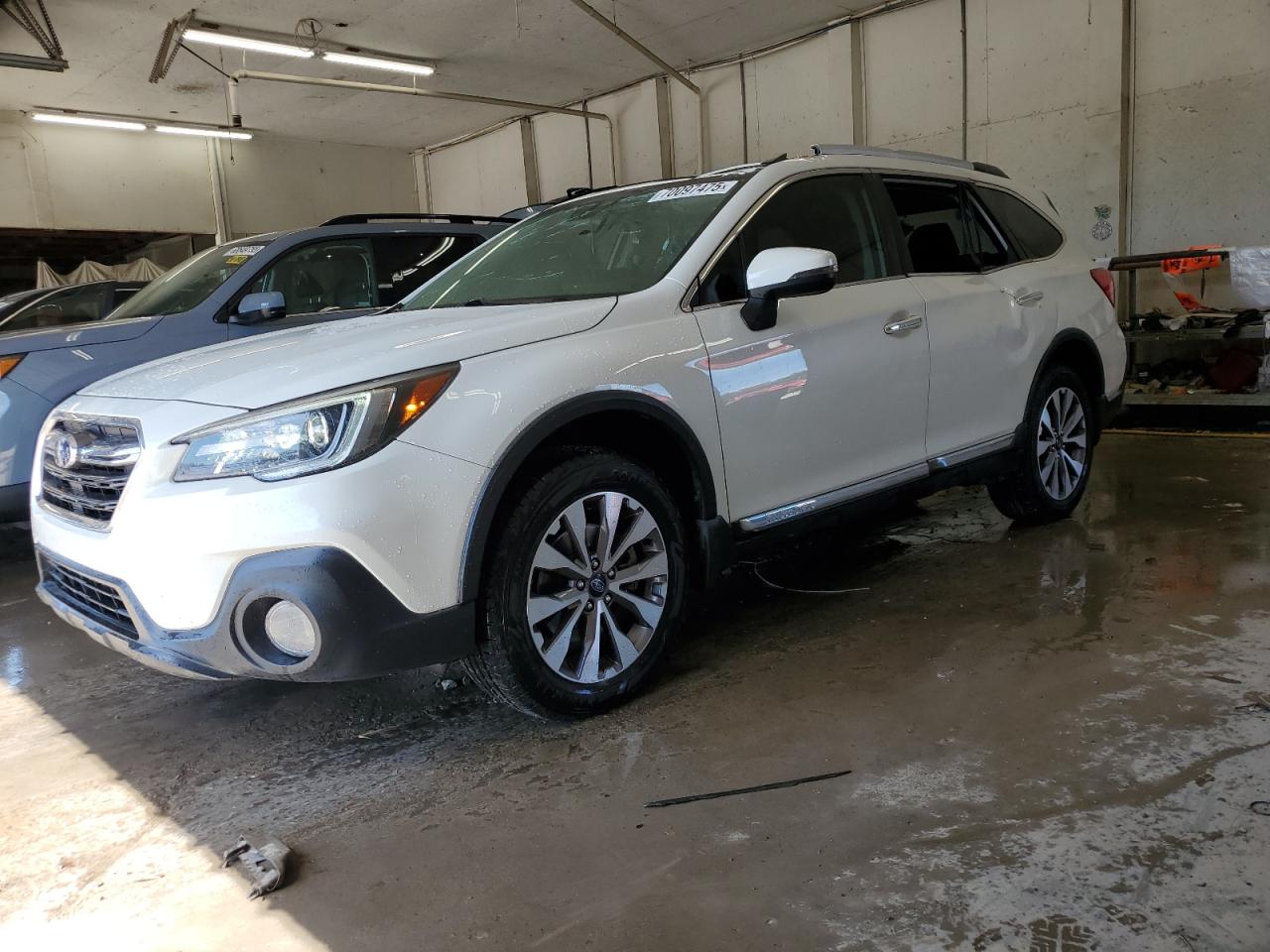 2018 Subaru Outback to TOURING