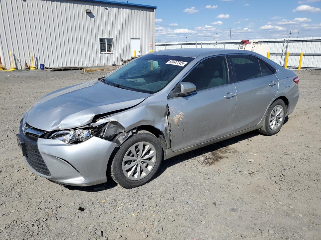2015 Toyota Camry le LE