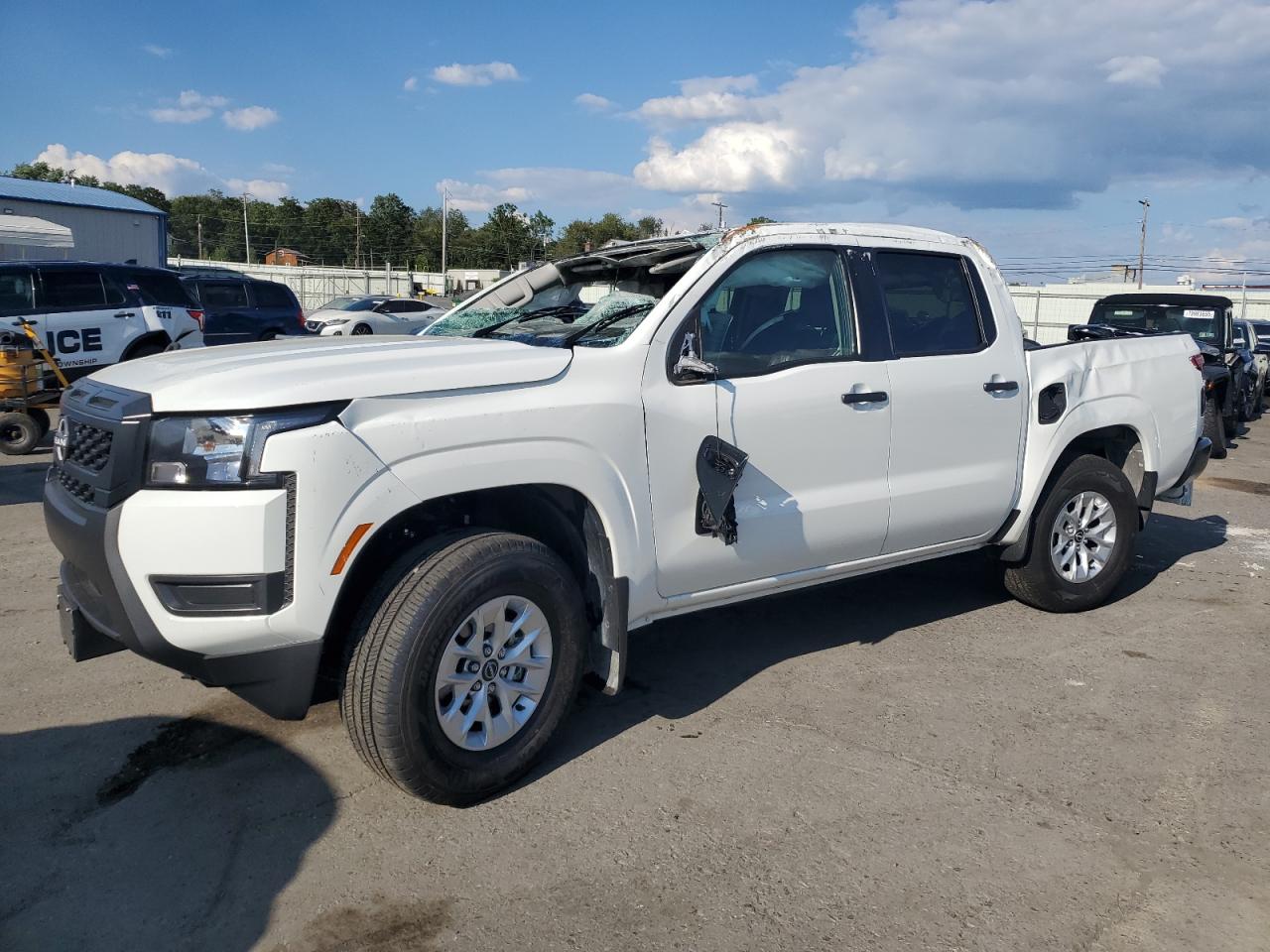 2025 Nissan Frontier s S