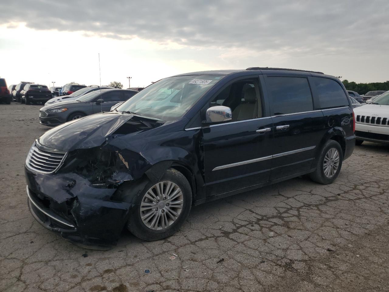 2015 Chrysler Town & cou TOURING L