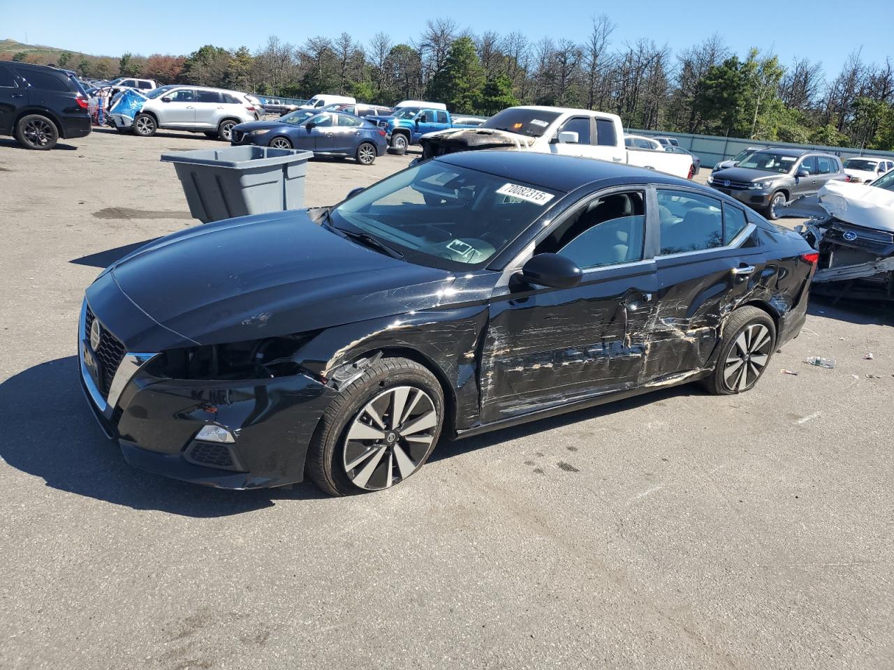 2022 Nissan Altima sv SV