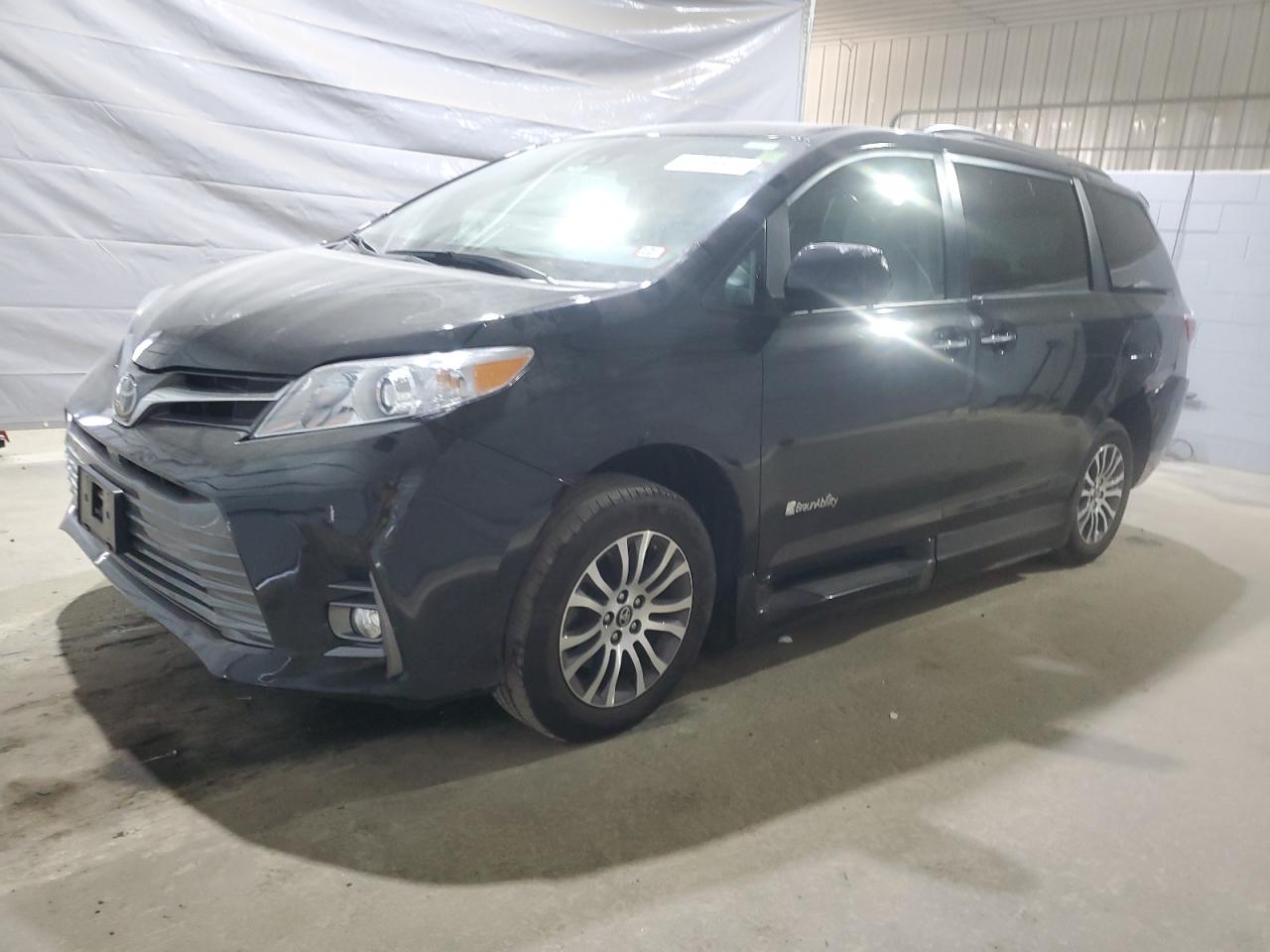 2018 Toyota Sienna xle XLE