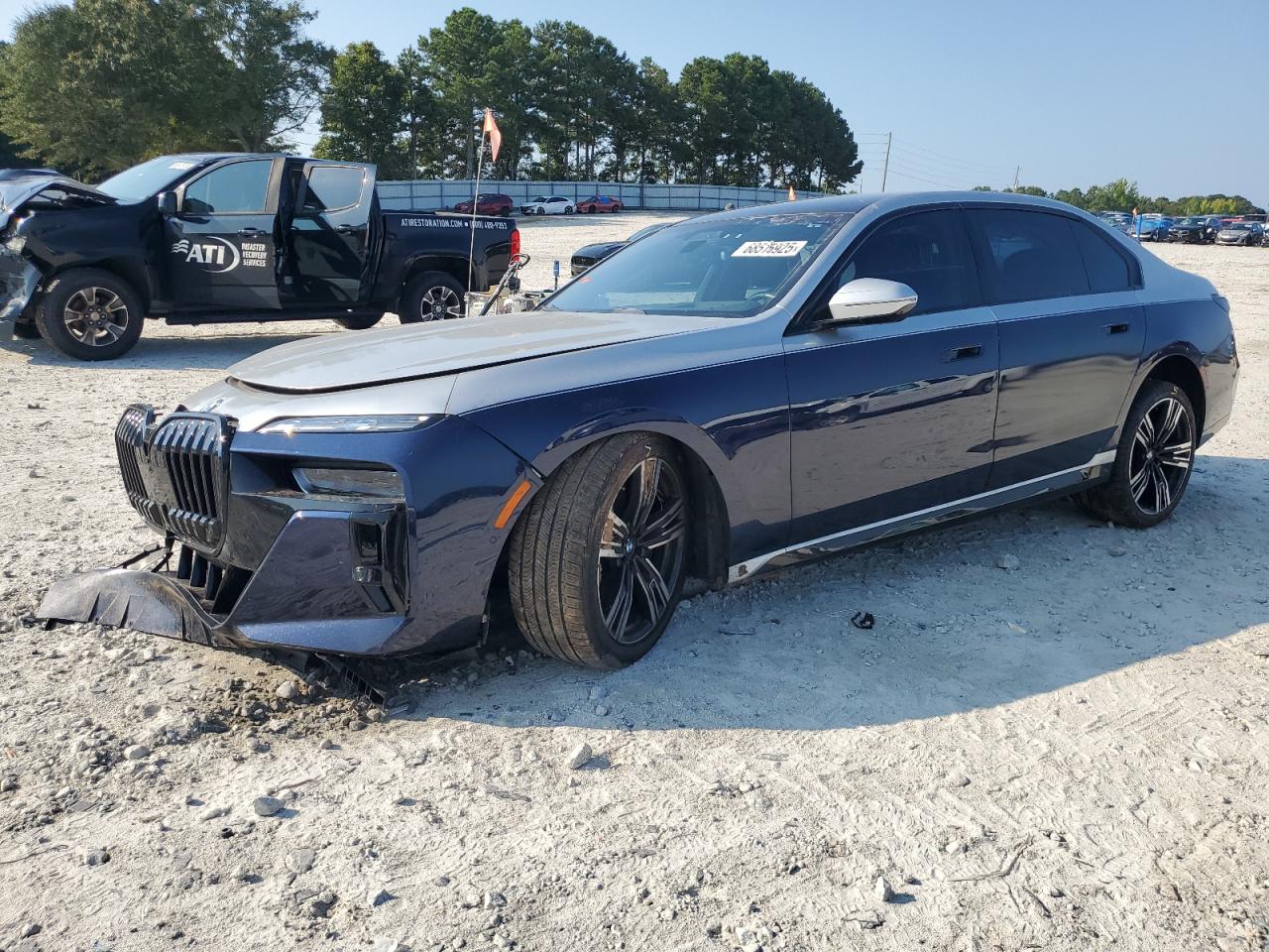 2023 BMW 760 xi XI