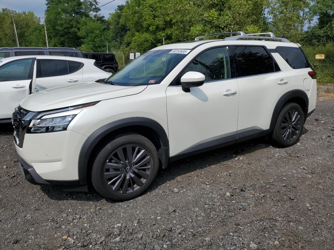2024 Nissan Pathfinder sl