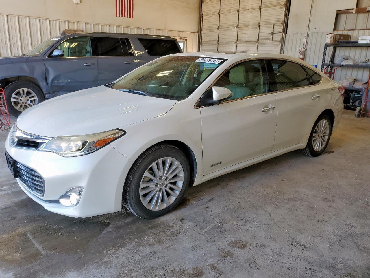 2014 Toyota Avalon hybrid HYBRID