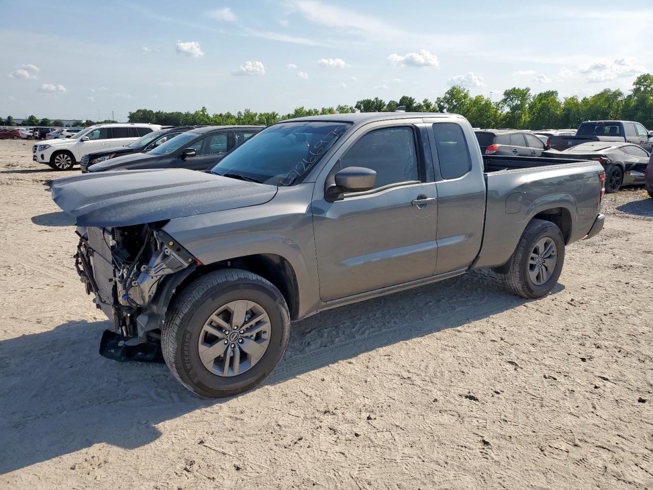 2025 Nissan Frontier s S