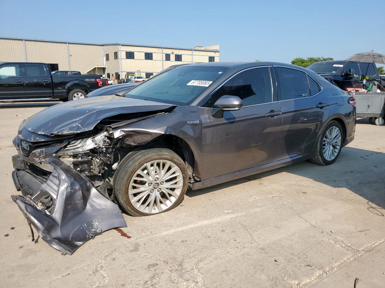 2019 Toyota Camry hybrid HYBRID