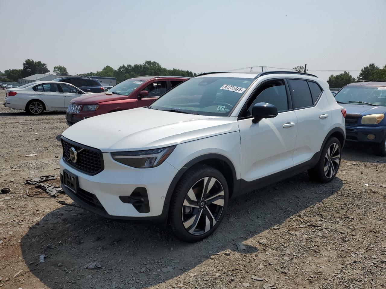2024 Volvo Xc40 plus PLUS