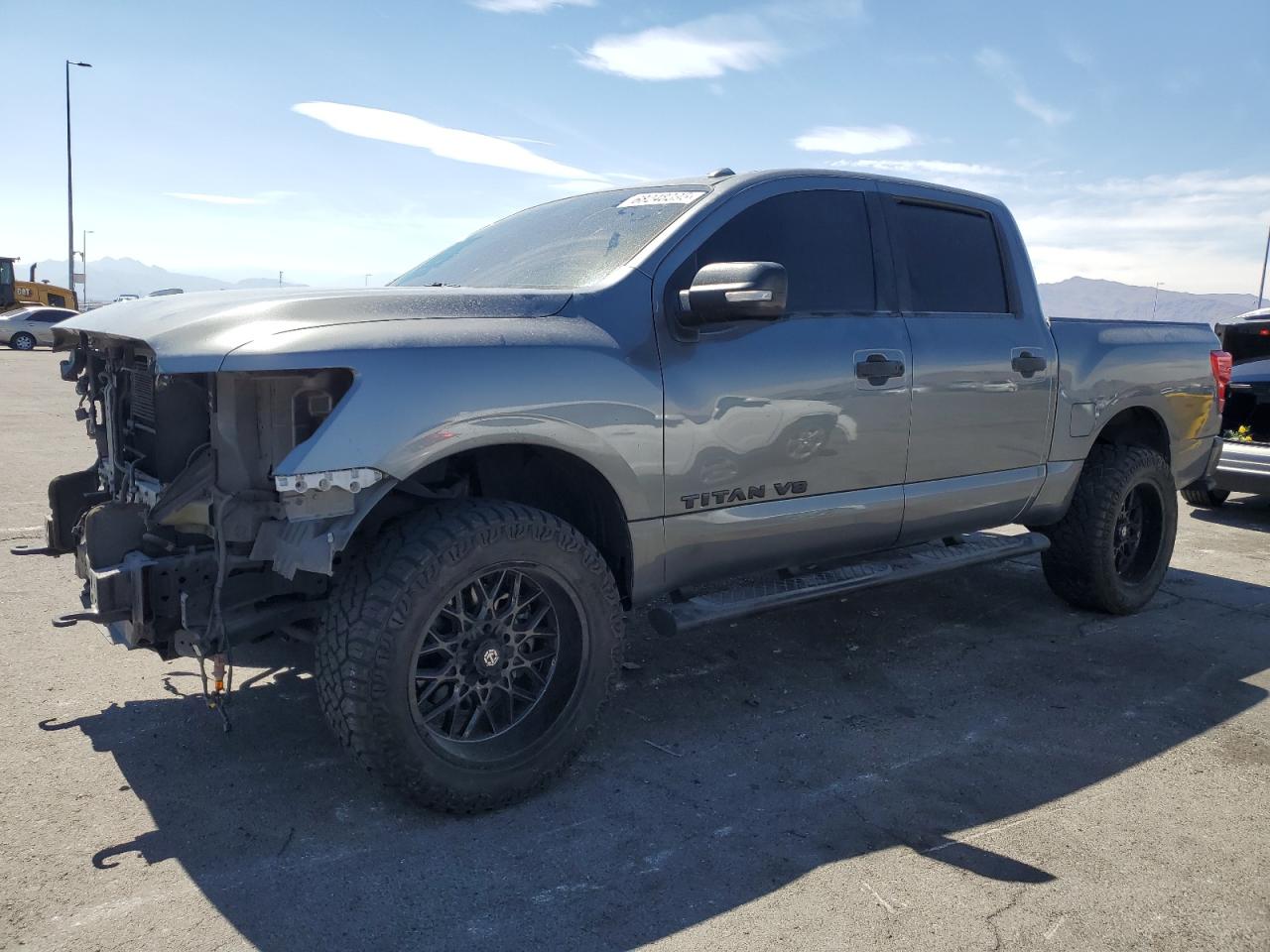 2018 Nissan Titan sv SV