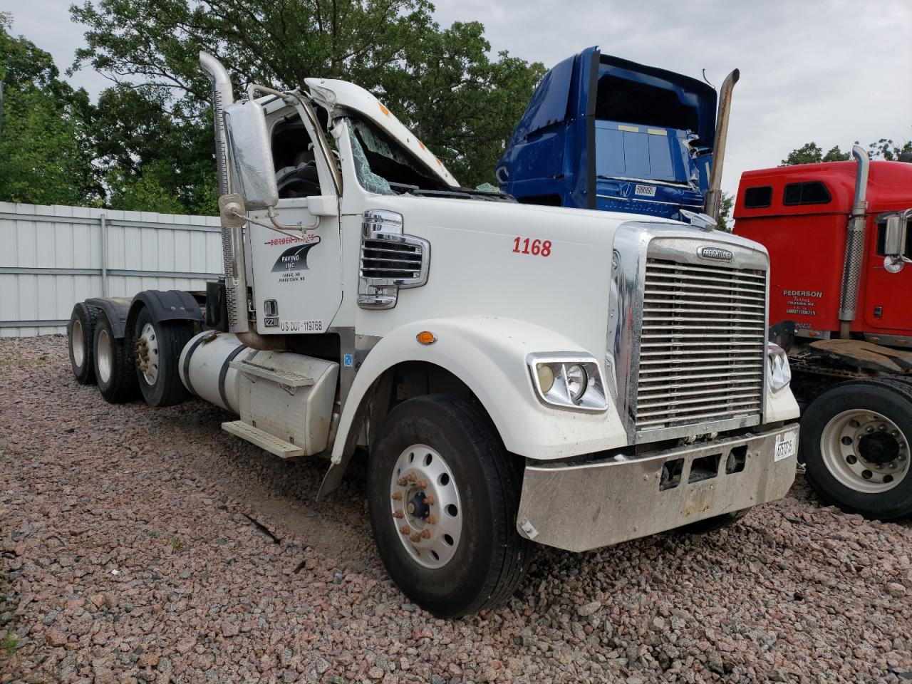 2016 Freightliner 122sd