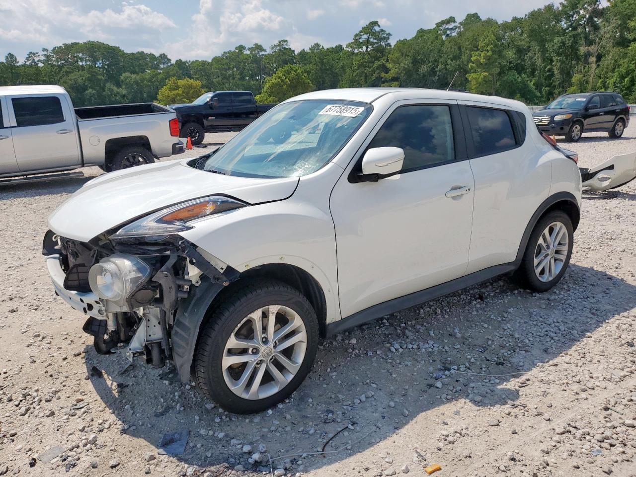 2015 Nissan Juke s S