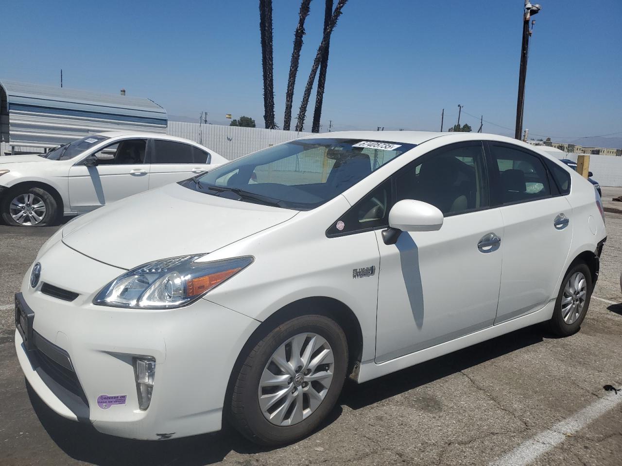 2013 Toyota Prius plug