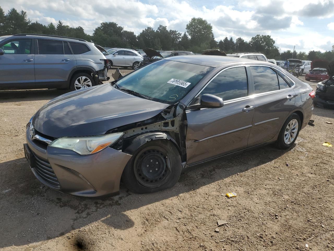 2016 Toyota Camry le LE