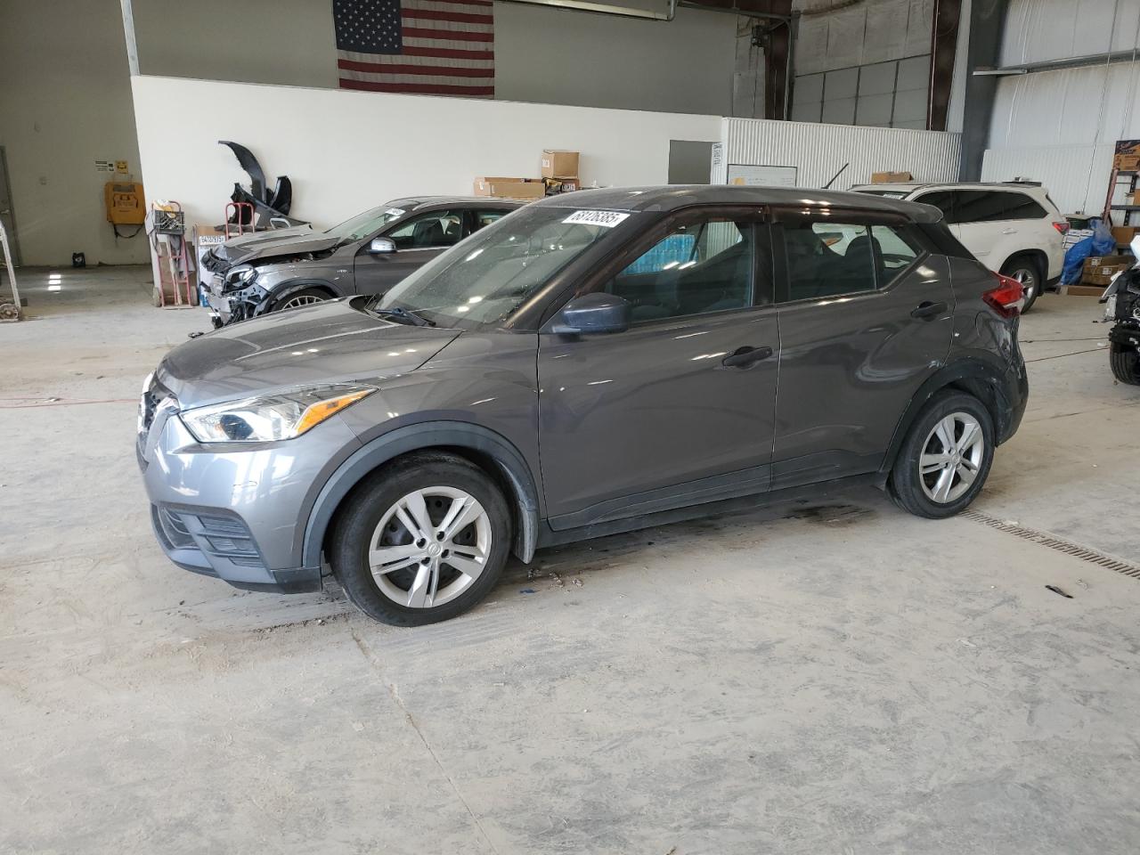 2020 Nissan Kicks s S