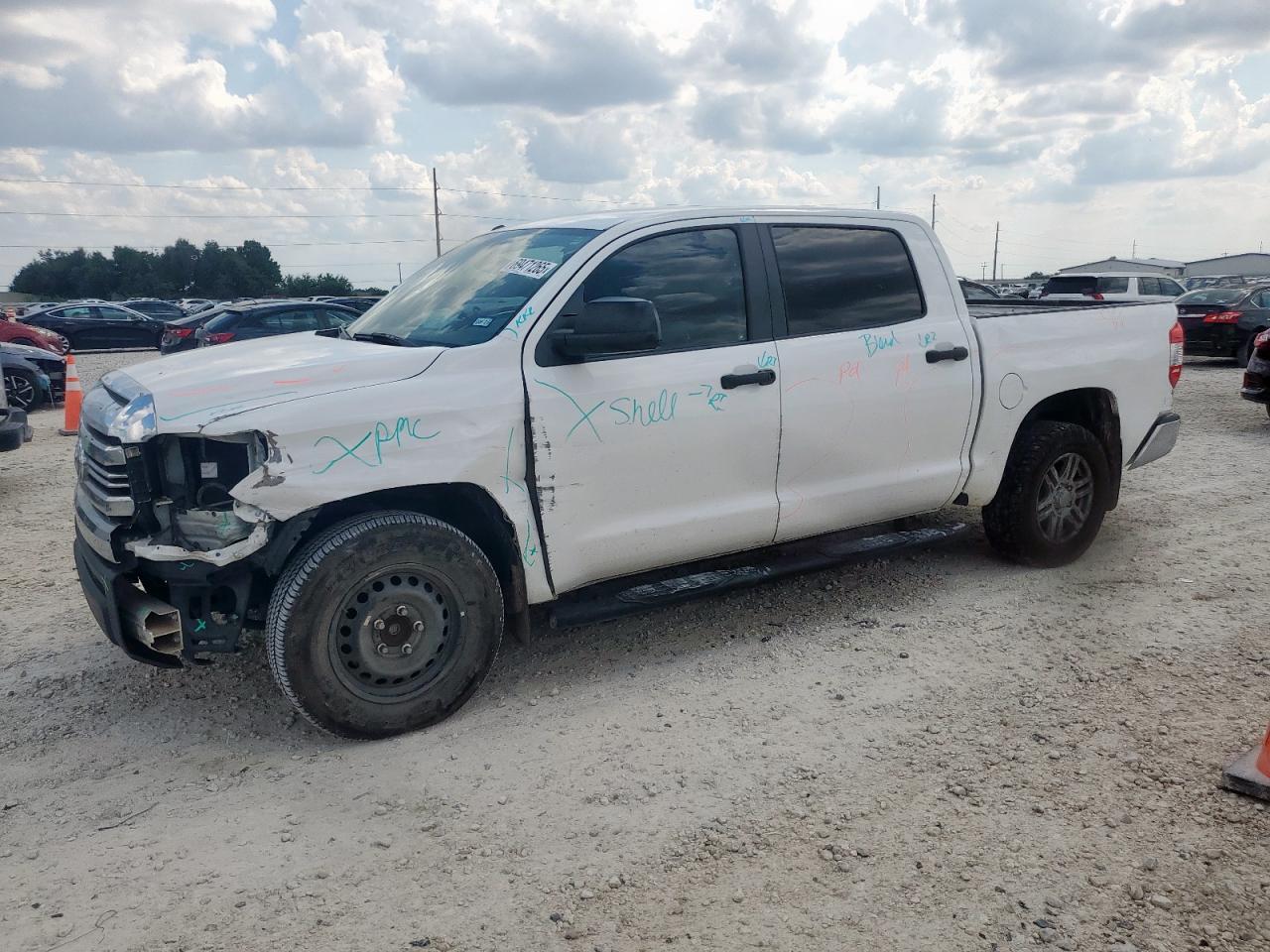 2016 Toyota Tundra cre CREWMAX SR5