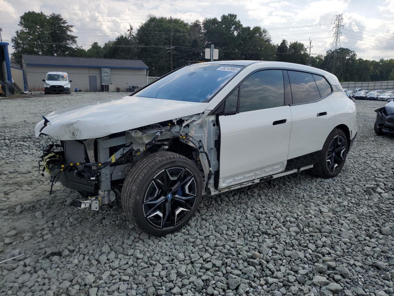 2024 BMW iX