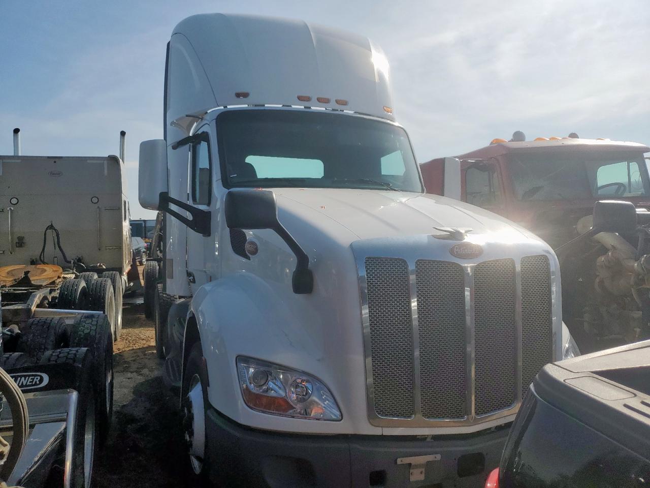 2019 Peterbilt 579