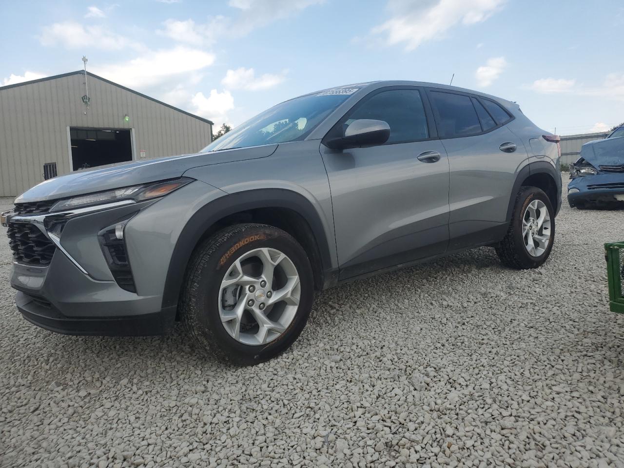 2024 Chevrolet Trax ls LS