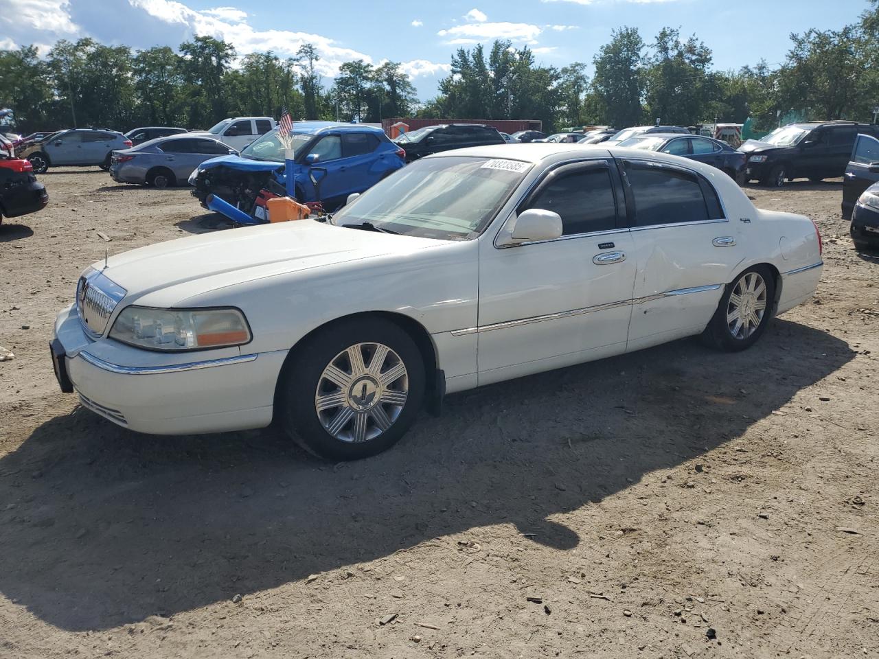 2005 Lincoln Town car s SIGNATURE LIMITED