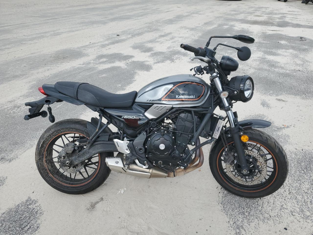 Kawasaki Er650 m