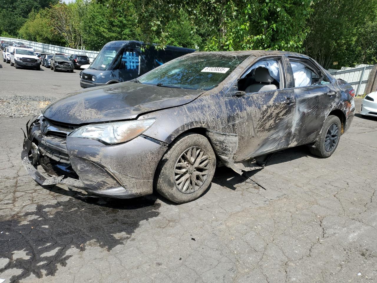 2016 Toyota Camry le LE