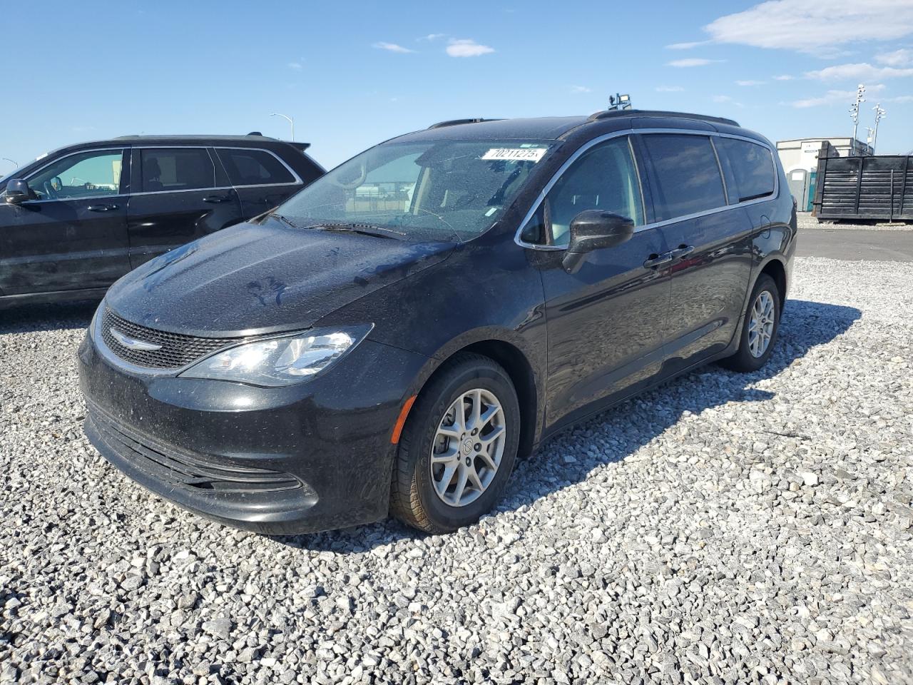 2020 Chrysler Voyager